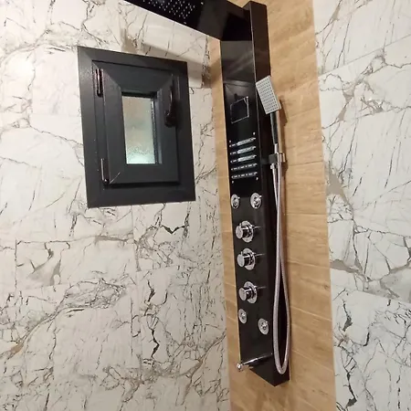 Rosso Kókkinon Nerón