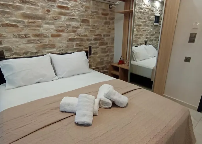 Rosso * Kókkinon Nerón